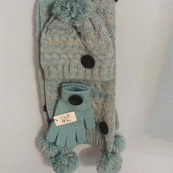 NWT Hat Scarf And Mitten Set - Picture 2 of 8